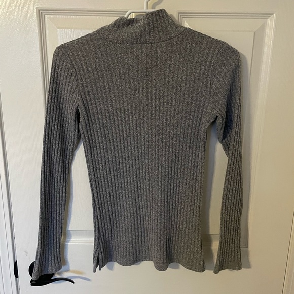 Aritzia ribbed mock neck sweater - Picture 2 of 3